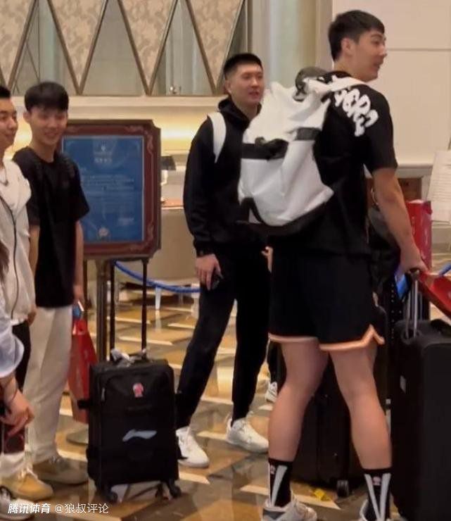 男男做爰gay2022